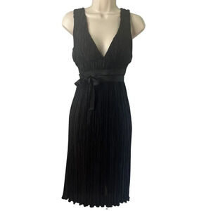 Rage Pleated Black Vneck Party Dress Size‎ Small